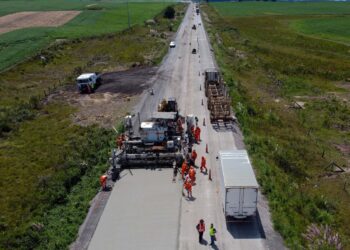 Pavimentação da PRC-280 em concreto avança no Sudoeste e atende demanda de 20 anos