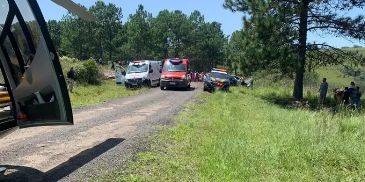 Menina de 12 anos morre ao ser atingida por galho de árvore no Recanto dos Papagaios