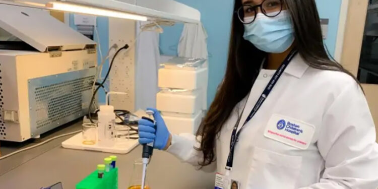 Pesquisadora da UEL desenvolve estudos sobre a dor em hospital ligado à Harvard Medical School