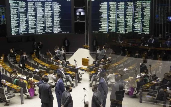 MP que obriga planos de saúde a cobrirem quimioterapia oral é aprovada