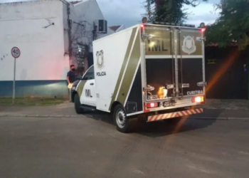 Corpo é encontrado em porta-malas após carro ser guinchado