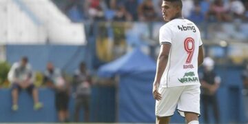 Raniel, ex-São Paulo e Santos, relembra abuso de álcool, drogas e drama pessoal