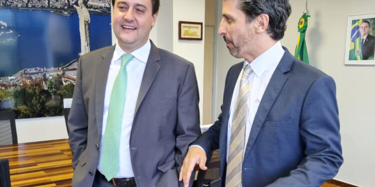 Governador apresenta Nova Ferroeste e Parques Urbanos ao Ministério do Meio Ambiente