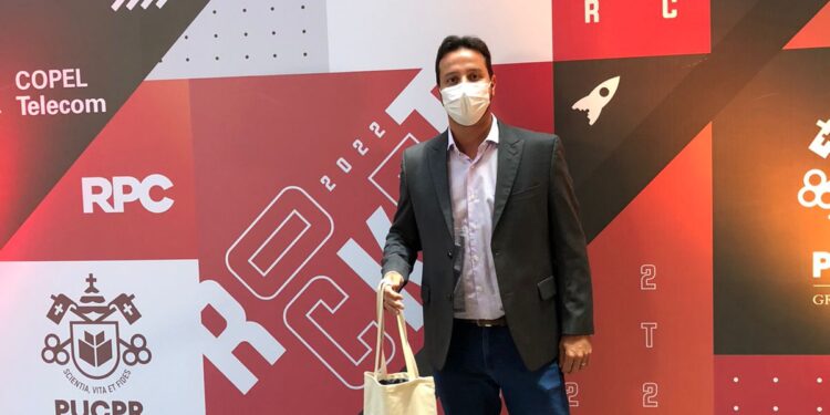 Secretário de Desenvolvimento Econômico e Inovação participa de lançamento do programa Rocket