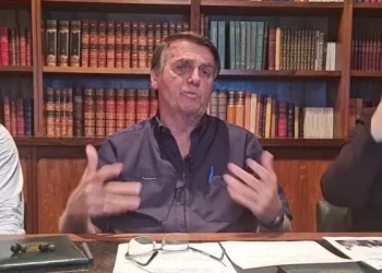 Bolsonaro sobre Rússia: “Não fomos para tomar partido de ninguém”