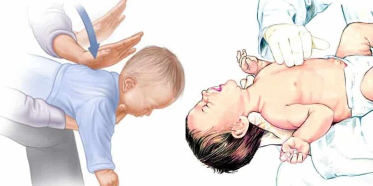 Bebê é salvo por policiais militares