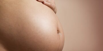 Deputada Cristina Silvestri apresenta projeto de lei que combate a violência obstétrica