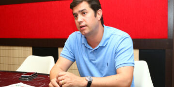 Após lançar pré-candidato ao governo, diretório do PSDB do Paraná é dissolvido