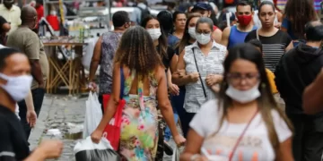 Casos de síndrome respiratória grave tendem a crescer no Paraná e 22 estados, aponta Fiocruz