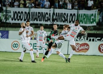 Operário é batido pelo Maringá e perde a liderança do Paranaense