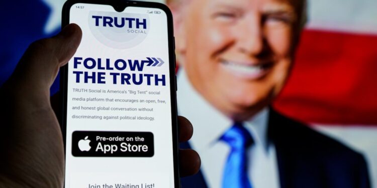 Rede social de Trump é lançada nos EUA