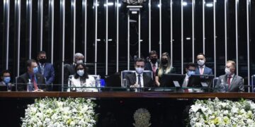 Congresso promulga emenda que isenta de IPTU imóveis alugados por templos religiosos