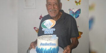 ‘O terror do INSS’: idoso comemora aniversário de 121 anos