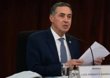 Barroso dá 5 dias para União explicar corte na verba de universidades