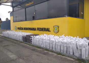 Mais de 1000 garrafas de vinhos são apreendidas pela PRF