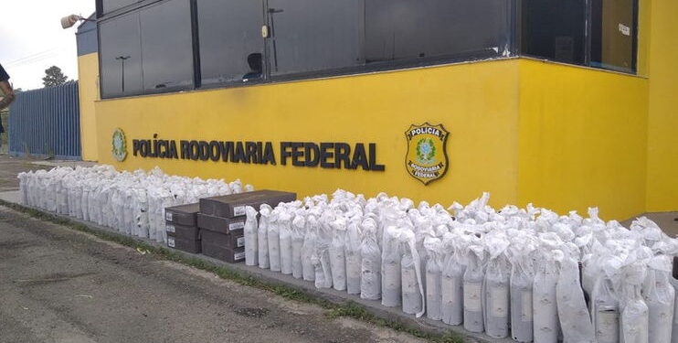 Mais de 1000 garrafas de vinhos são apreendidas pela PRF