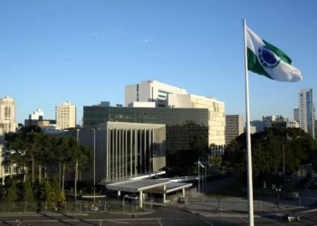 Alep aprova em primeiro turno projetos de reajuste salarial das polícias e de pagamento de vale-alimentação; discussões seguem nesta quarta (30)