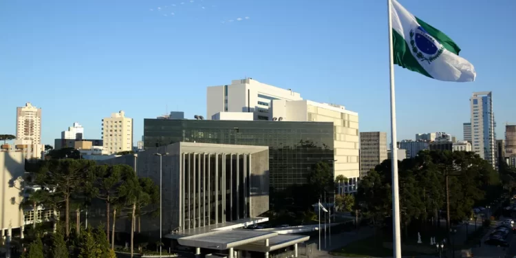 Alep aprova em primeiro turno projetos de reajuste salarial das polícias e de pagamento de vale-alimentação; discussões seguem nesta quarta (30)