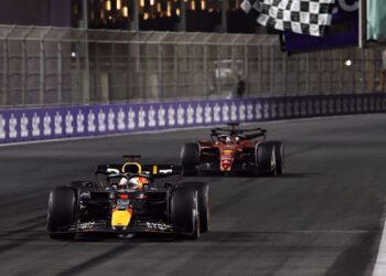Verstappen vence GP da Arábia Saudita de F1