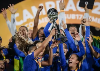 Sem levar gols, seleção feminina sub-17 é tetracampeã do Sul-Americano