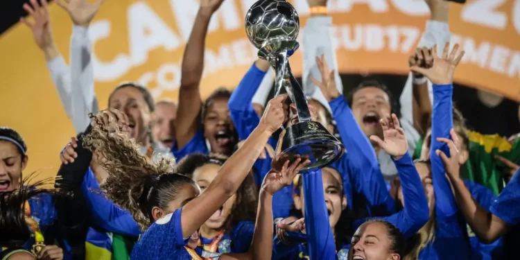 Sem levar gols, seleção feminina sub-17 é tetracampeã do Sul-Americano