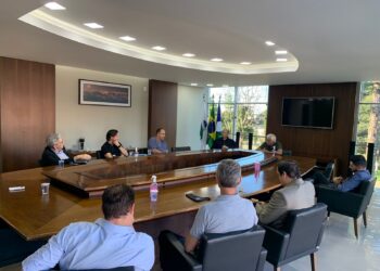 Prefeito Celso Góes se reúne com representantes da Igreja Comunidade Vida para conhecer o projeto de refugiados