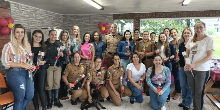 Encontro das policiais femininas em comemoração ao Mês da Mulher