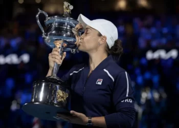 Melhor tenista do mundo anuncia aposentadoria aos 25 anos