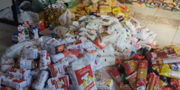 Jogo amistoso dos amigos do Batel arrecadou mais de 700 Kg de alimentos