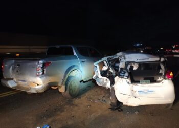 Após provocar acidente na BR-277, motorista de caminhão não é localizado