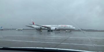 Boeing de companhia aérea chinesa cai com 132 a bordo