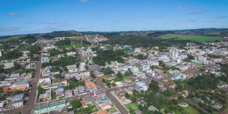 Casal é preso por suspeita de maus-tratos a bebê de 2 meses em Chopinzinho, diz polícia