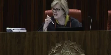 Covaxin: Rosa Weber rejeita arquivamento de inquérito contra Bolsonaro