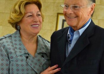 Governo concede novo passaporte diplomático a Edir Macedo e esposa