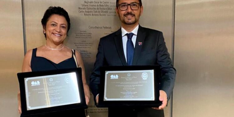 Universidades estaduais recebem Selo OAB Recomenda para os cursos de Direito