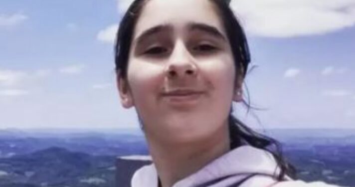 Menina de 14 anos morre após passar mal em sala de aula