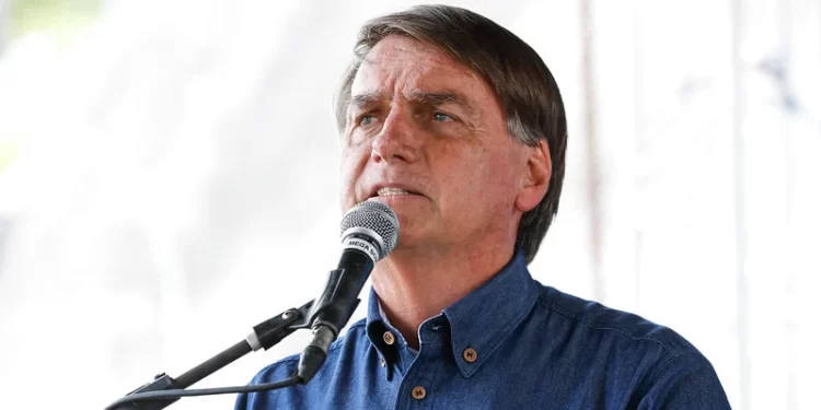 Bolsonaro recebe alta do hospital das Forças Armadas