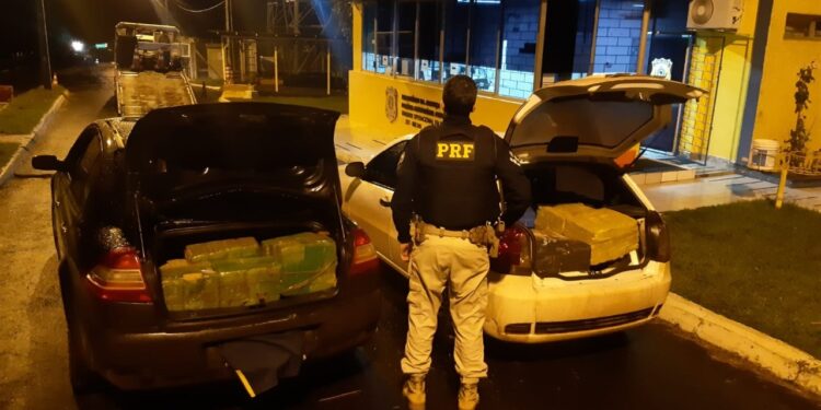 PRF apreende mais de 800 quilos de maconha em Irati