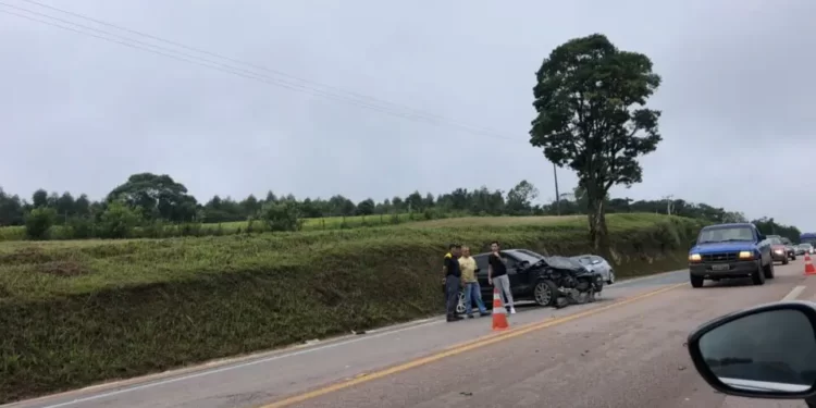 Três da mesma família morrem em acidente na BR-116 em Mandirituba
