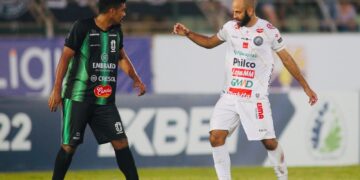 Maringá bate o Operário nos pênaltis e pega o Coritiba na final