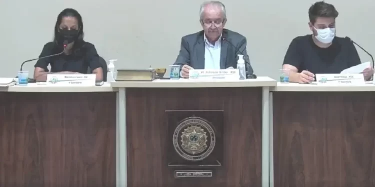 Prefeito de Morretes pode ser cassado por interrupção de atendimento especial a estudantes com autismo