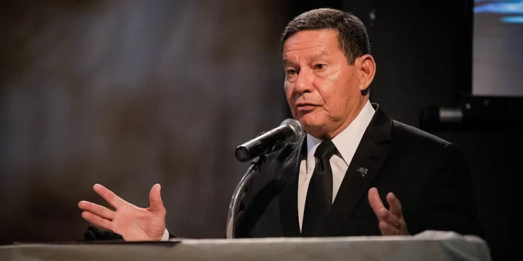 Mourão, sobre Lula e Alckmin: ‘Um chamava o outro de ladrão’