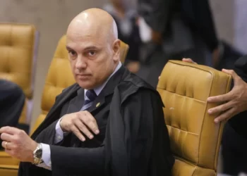 “Todos saberão que o vilão dessa história é Alexandre de Moraes”, diz Augusto Nunes