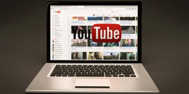 YouTube bloqueia canais de mídia financiados por Estado russo