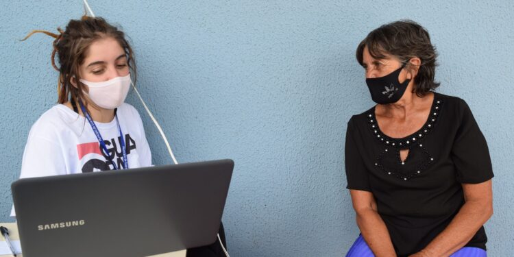 Equipe da Secretaria de Políticas Públicas Para as Mulheres realiza consulta pública na Palmeirinha