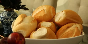 Padarias pagam 20% mais na farinha de trigo e pão francês sobe no mínimo 10% no Paraná