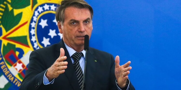 Bolsonaro quer intervir na Petrobras e há resistência