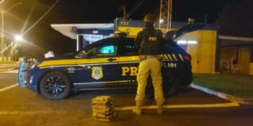 PRF apreende 38kg de maconha em carro na BR-277