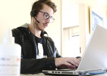 Veja como se candidatar para ensinar português a cientistas ucranianas no Paraná