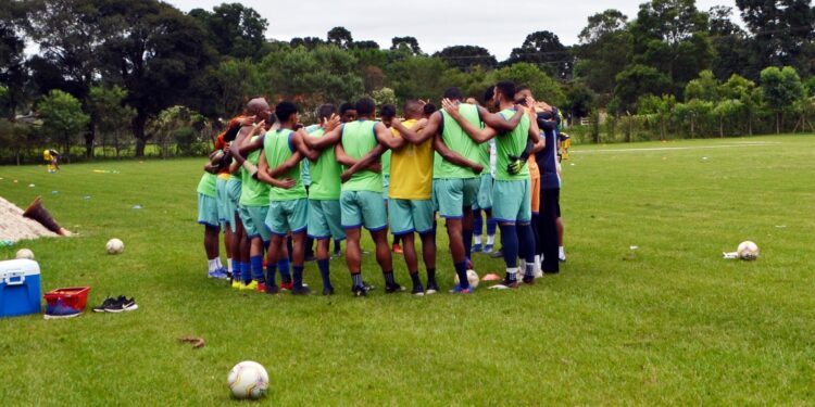 Em jogo-treino Prude FC enfrenta equipe amadora de Guarapuava